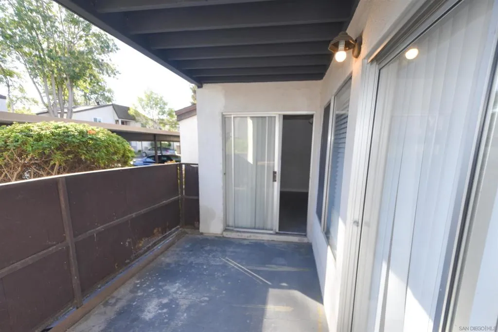 1385 Caminito Gabaldon A, San Diego, California 92108 home-pic-11
