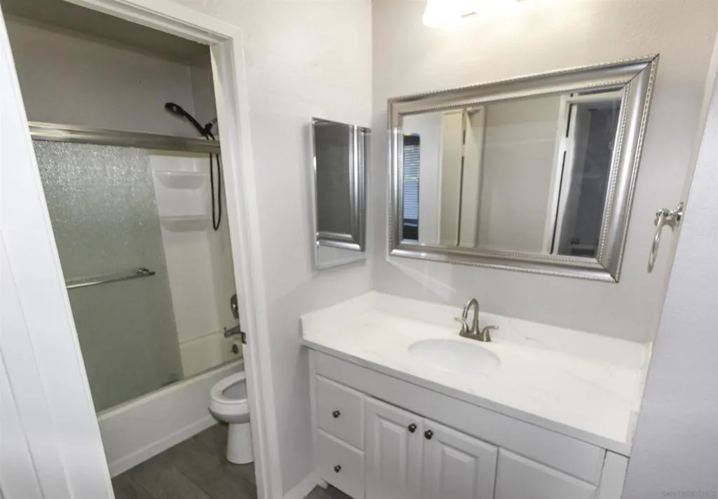 1385 Caminito Gabaldon A, San Diego, California 92108 home-pic-8
