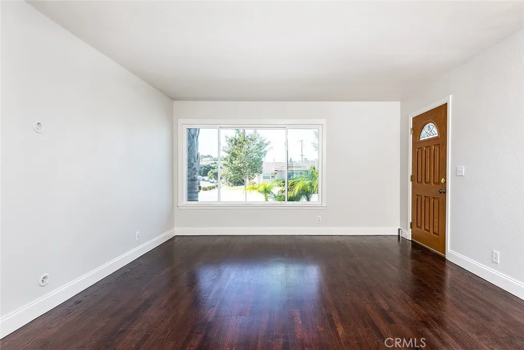 904 Cordelia Avenue, Glendora, California 91740 home-pic-4