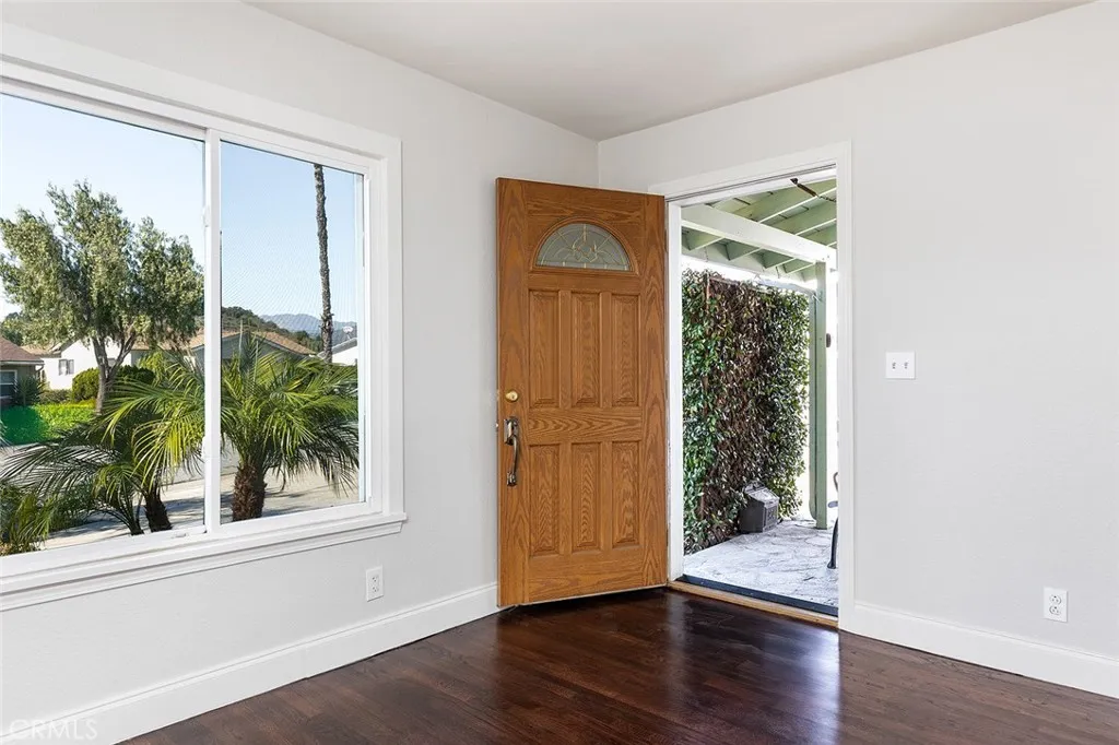 904 Cordelia Avenue, Glendora, California 91740 home-pic-3