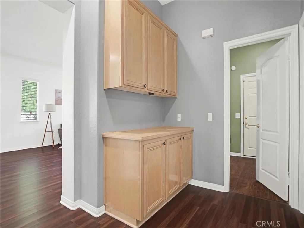 21103 Cross Creek Drive, Saugus, California 91350 home-pic-10