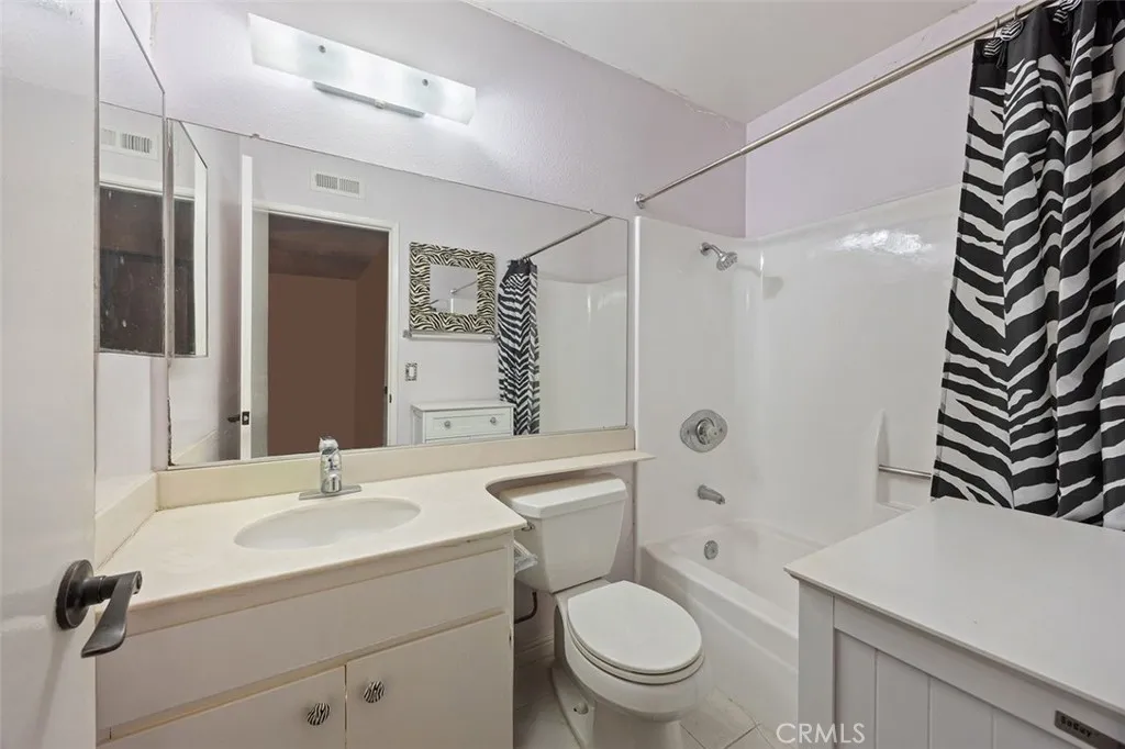21107 Via Arnaz, Yorba Linda, California 92887 home-pic-12