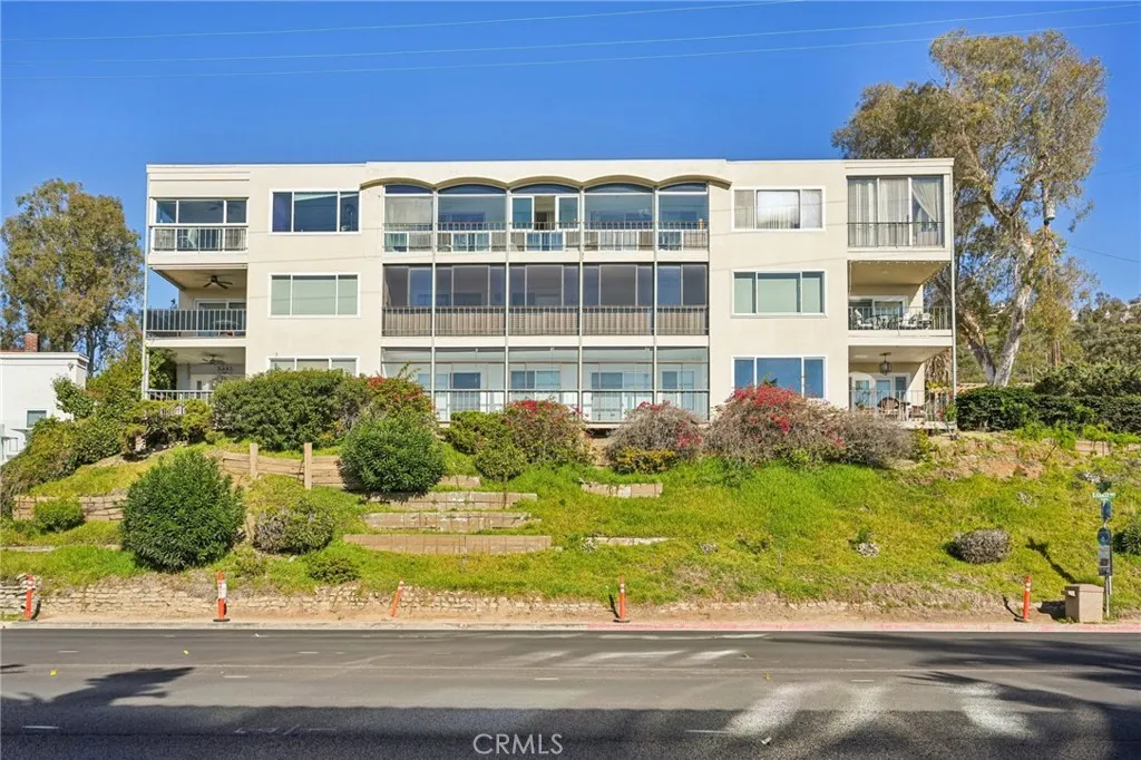 240 Moss, Laguna Beach, California 92651 home-pic-42