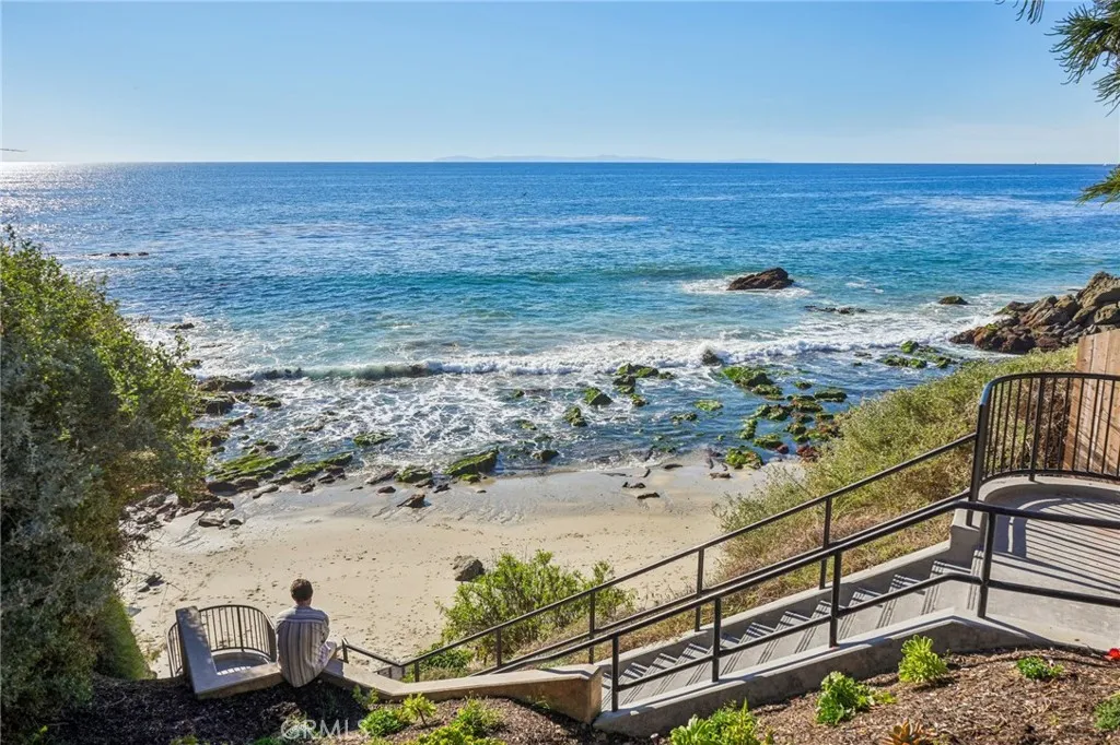 240 Moss, Laguna Beach, California 92651 home-pic-53