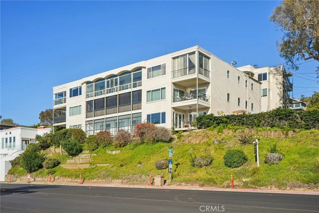 240 Moss, Laguna Beach, California 92651 home-pic-41