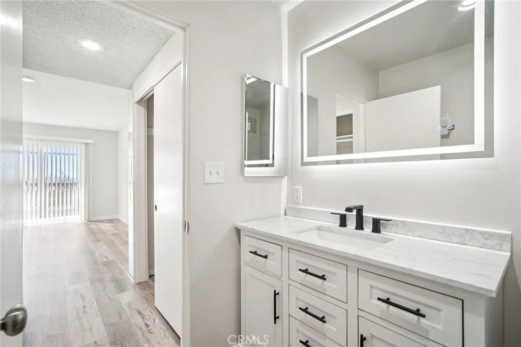240 Moss, Laguna Beach, California 92651 home-pic-36