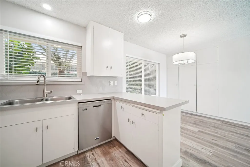240 Moss, Laguna Beach, California 92651 home-pic-10