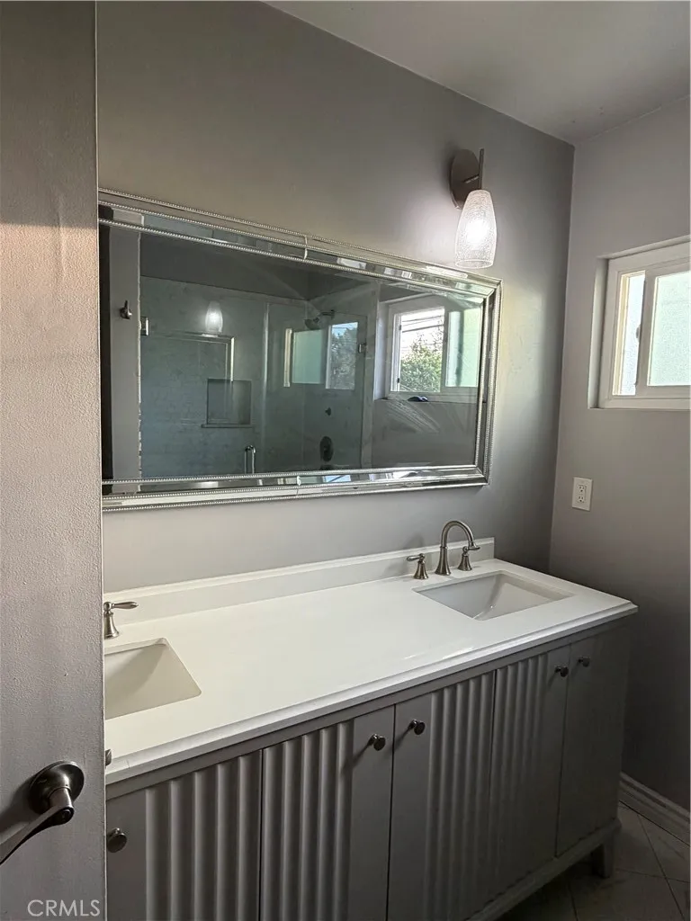 9011 Painter Ave, Whittier, California 90602 home-pic-9