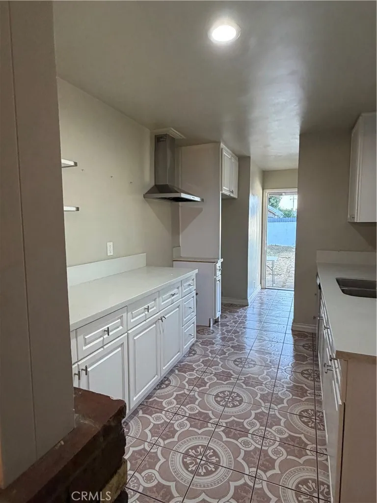 9011 Painter Ave, Whittier, California 90602 home-pic-4