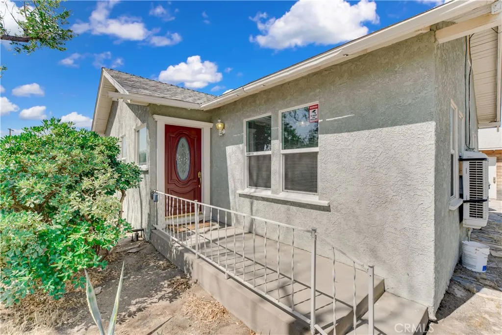 43517 7th E, Lancaster, California 93535 home-pic-2