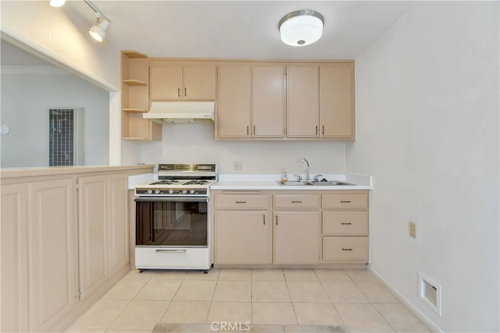 43517 7th E, Lancaster, California 93535 home-pic-31