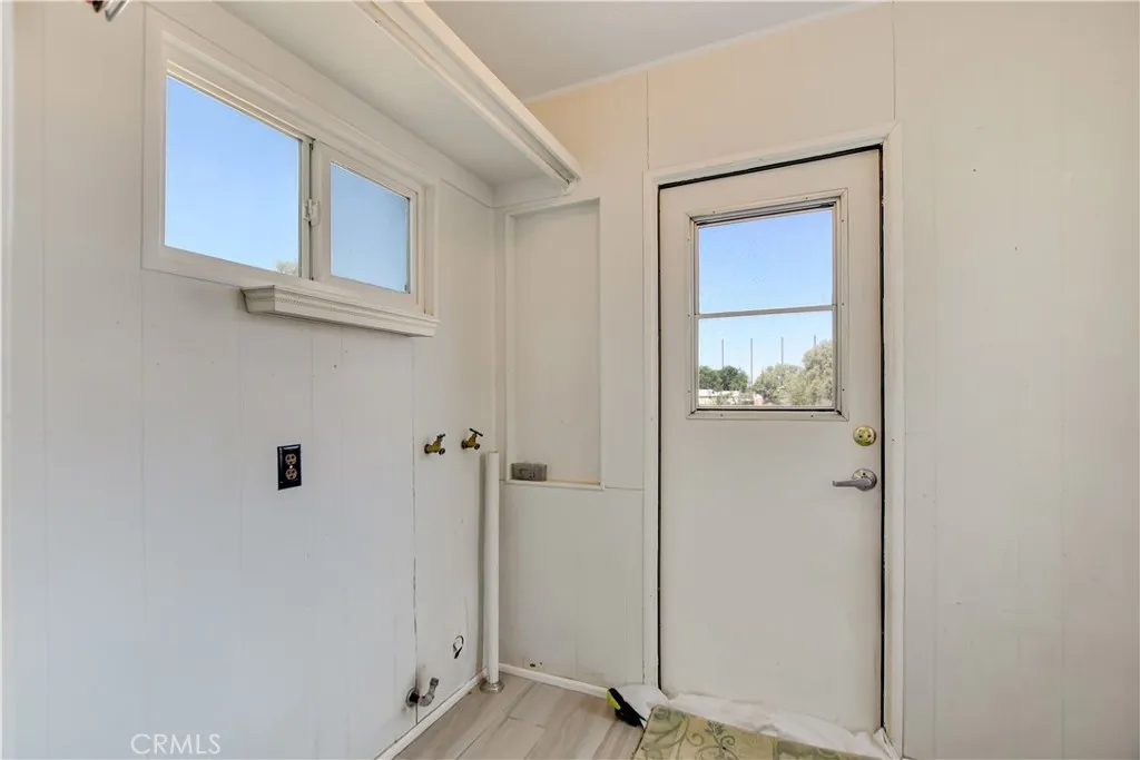 43517 7th E, Lancaster, California 93535 home-pic-13