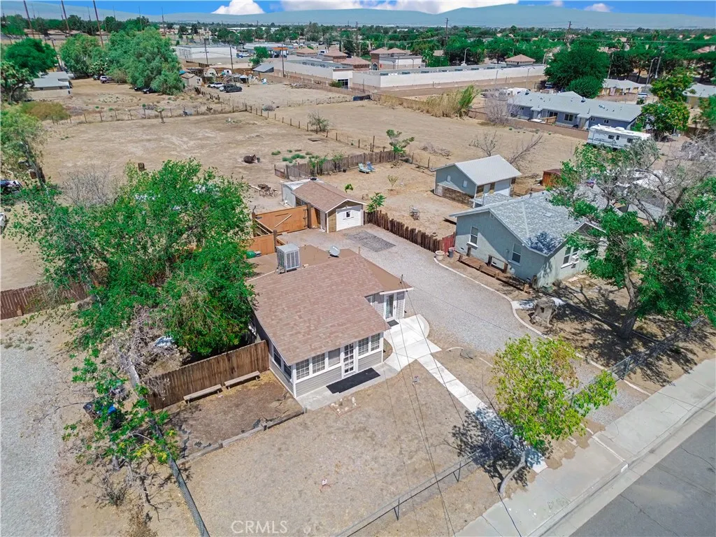 43517 7th E, Lancaster, California 93535 home-pic-1