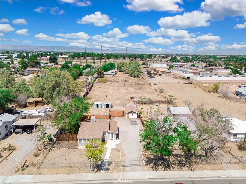 43517 7th E, Lancaster, California 93535 home-pic-44
