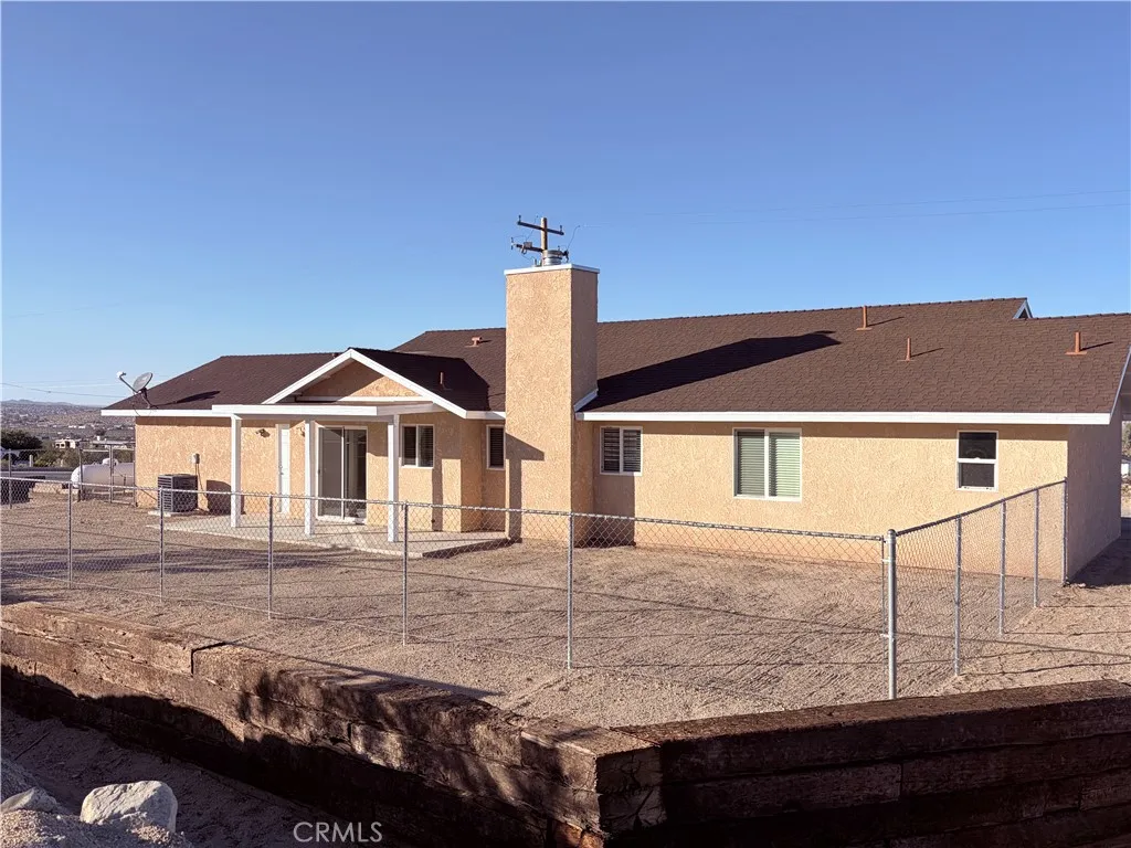 74541 Sunrise Drive, 29 Palms, California 92277 home-pic-24