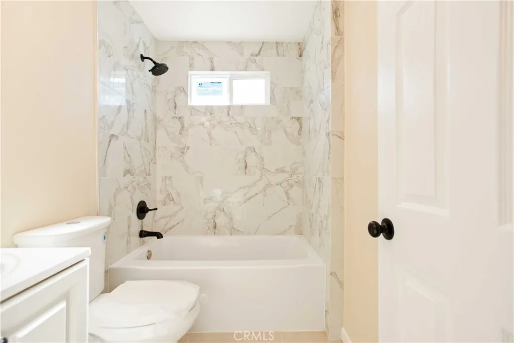 2117 N Keene, Los Angeles, California 90059 home-pic-16