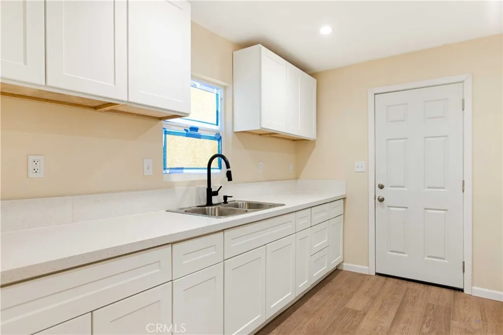 2117 N Keene, Los Angeles, California 90059 home-pic-14