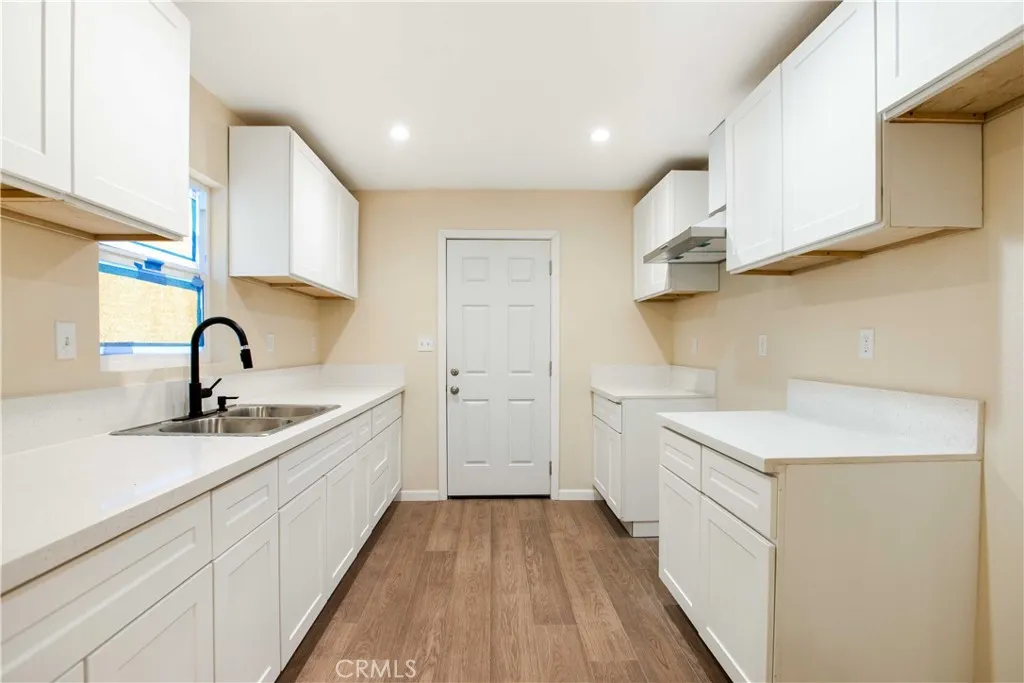 2117 N Keene, Los Angeles, California 90059 home-pic-13