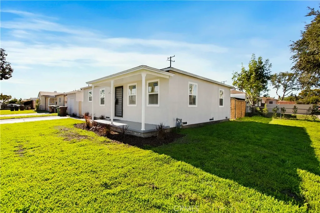 2117 N Keene, Los Angeles, California 90059 home-pic-7