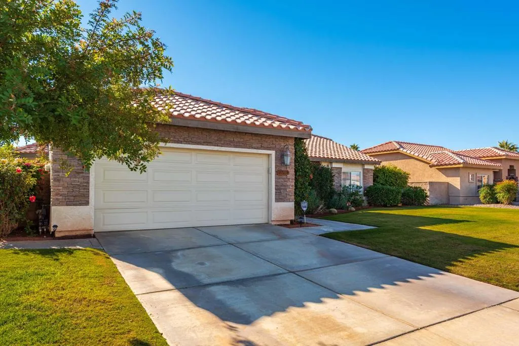 78721 Siena Court, La Quinta, California 92253 home-pic-35