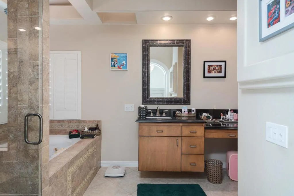78721 Siena Court, La Quinta, California 92253 home-pic-16