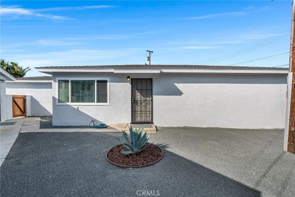 217 E 221st, Carson, California 90745 home-pic-2