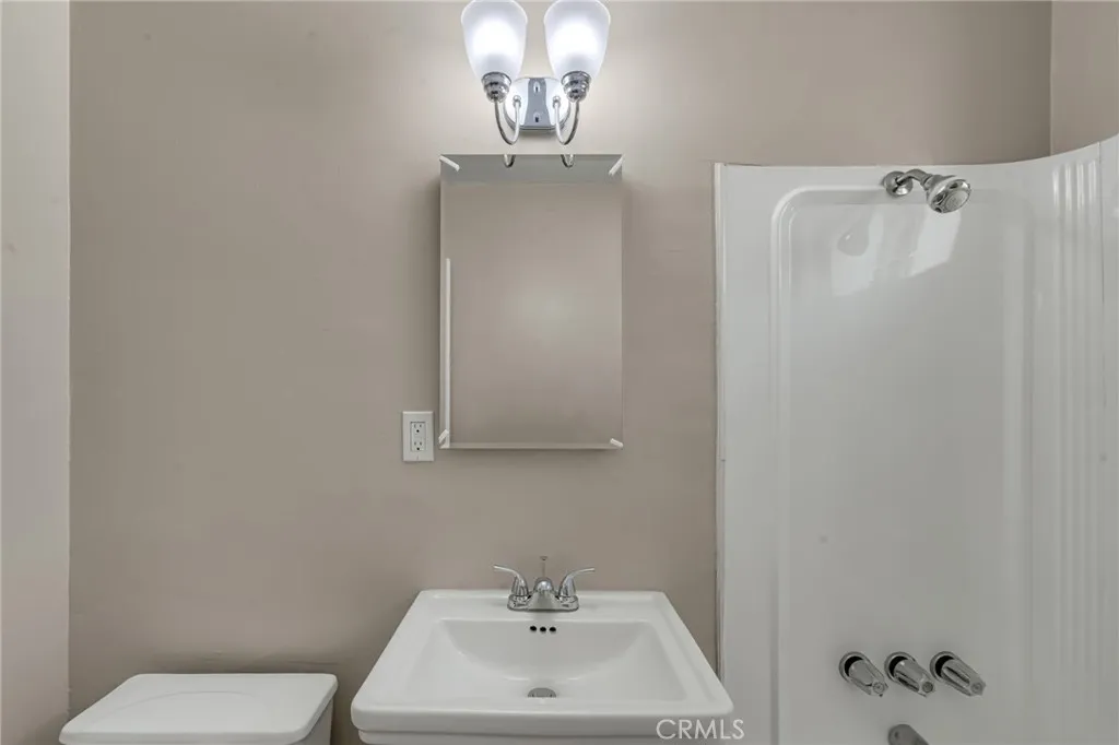 217 E 221st, Carson, California 90745 home-pic-52