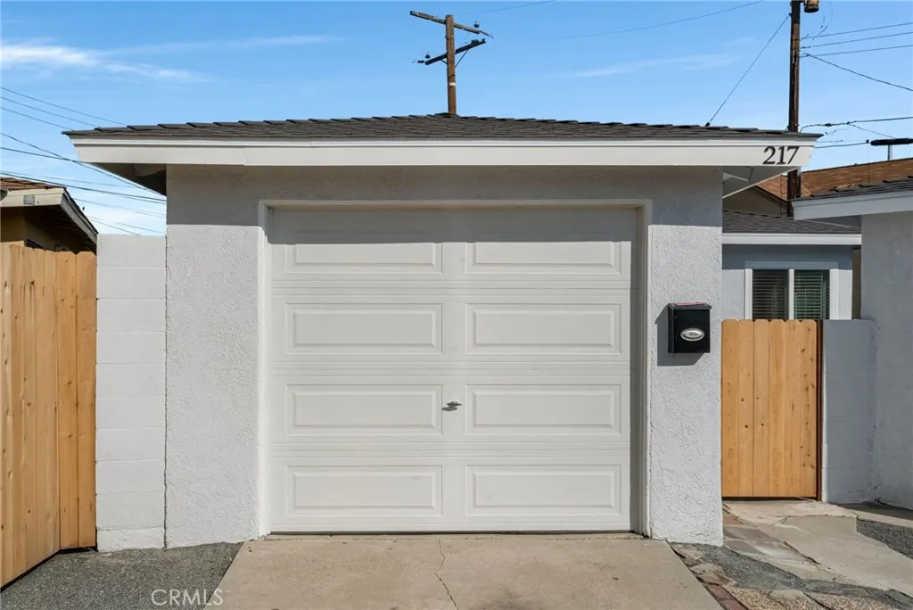 217 E 221st, Carson, California 90745 home-pic-28