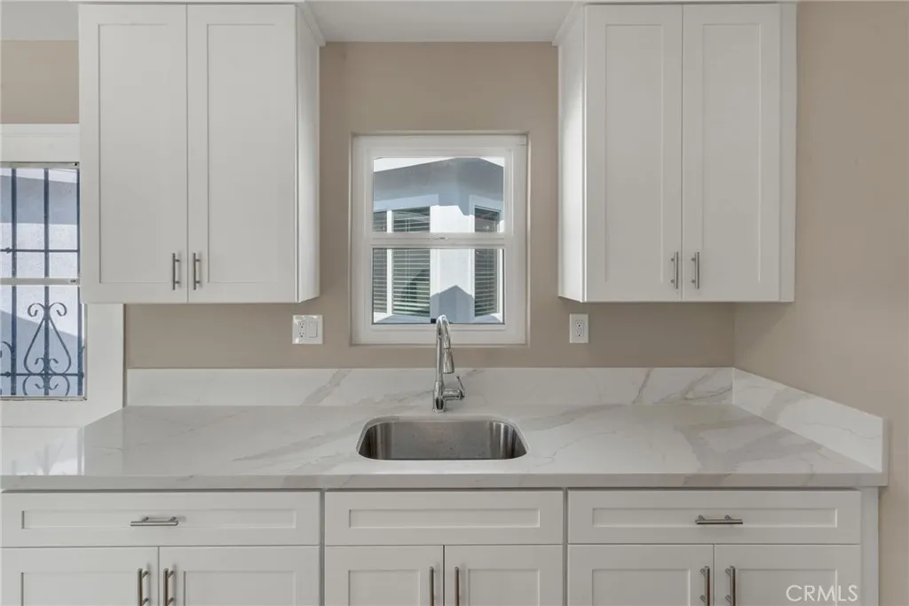 217 E 221st, Carson, California 90745 home-pic-42