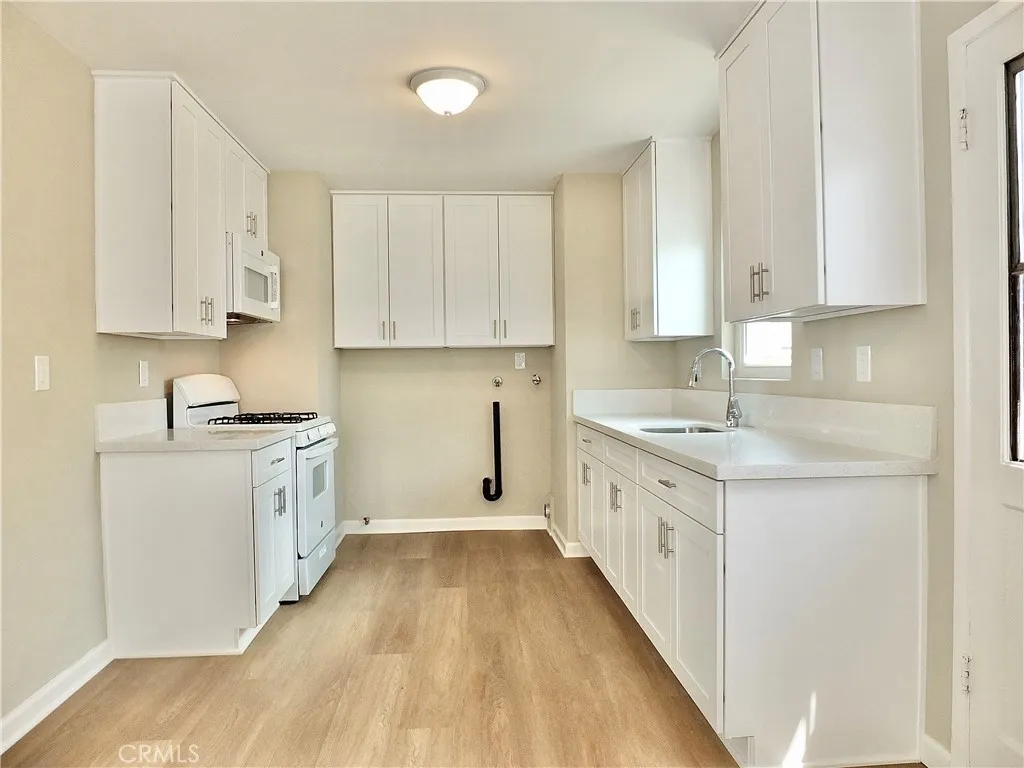 217 E 221st, Carson, California 90745 home-pic-58