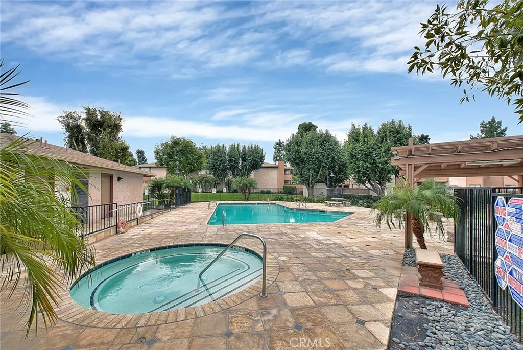 1333 Massachusetts Avenue 201, Riverside, California 92507 home-pic-28