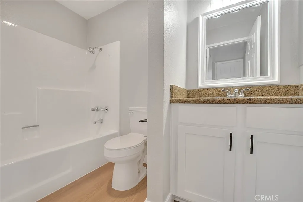 1333 Massachusetts Avenue 201, Riverside, California 92507 home-pic-23