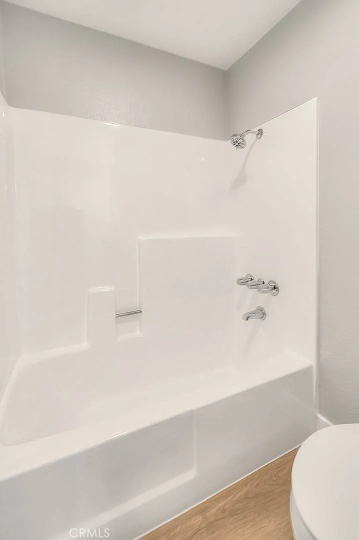 1333 Massachusetts Avenue 201, Riverside, California 92507 home-pic-24
