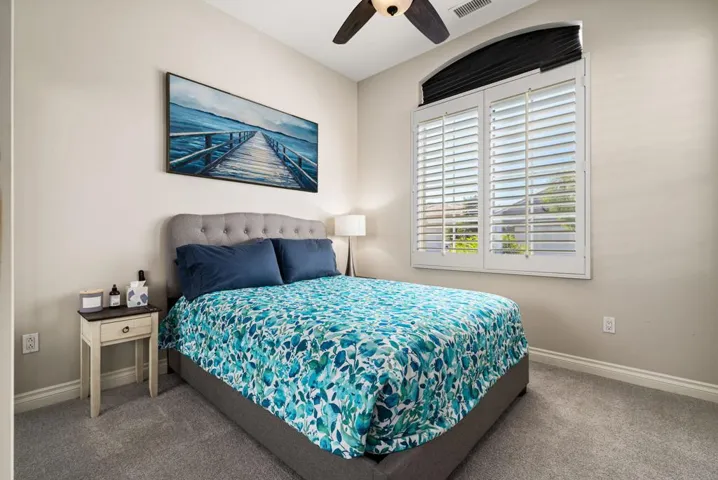 33-web-or-mls-LRRoyalTroon_OPMG_0225_033