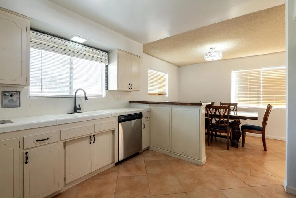11115 Ambrosio Drive, Desert Hot Springs, California 92240 home-pic-13
