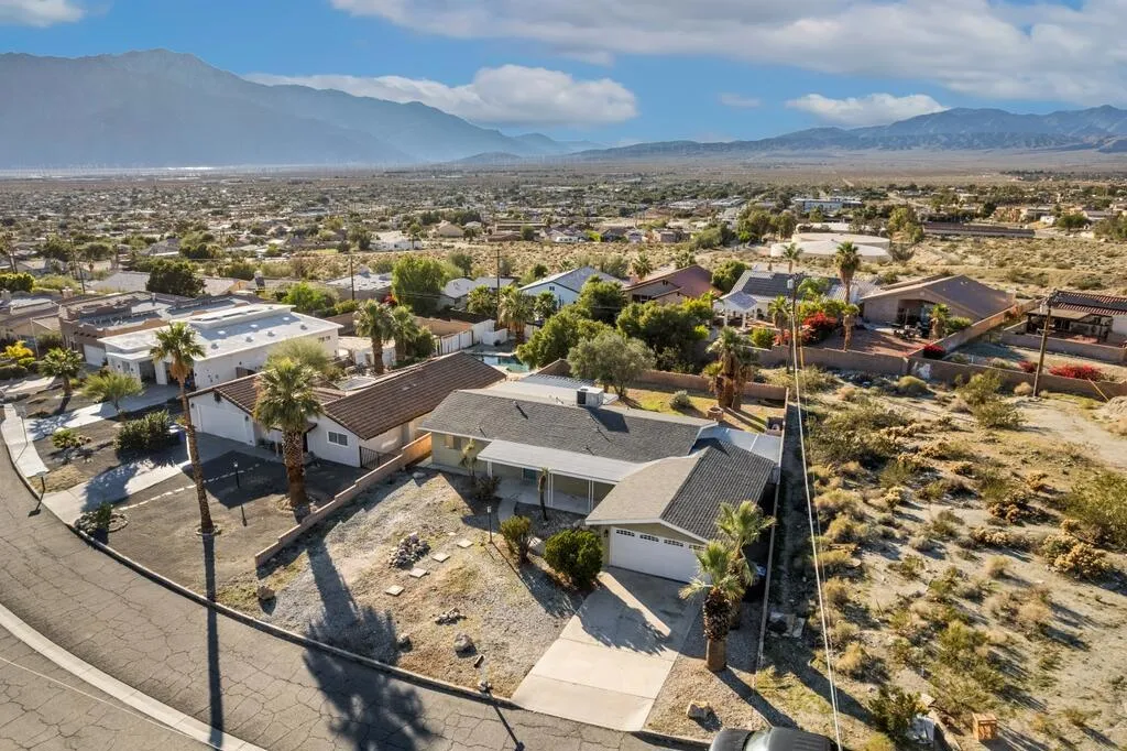 11115 Ambrosio Drive, Desert Hot Springs, California 92240 home-pic-31