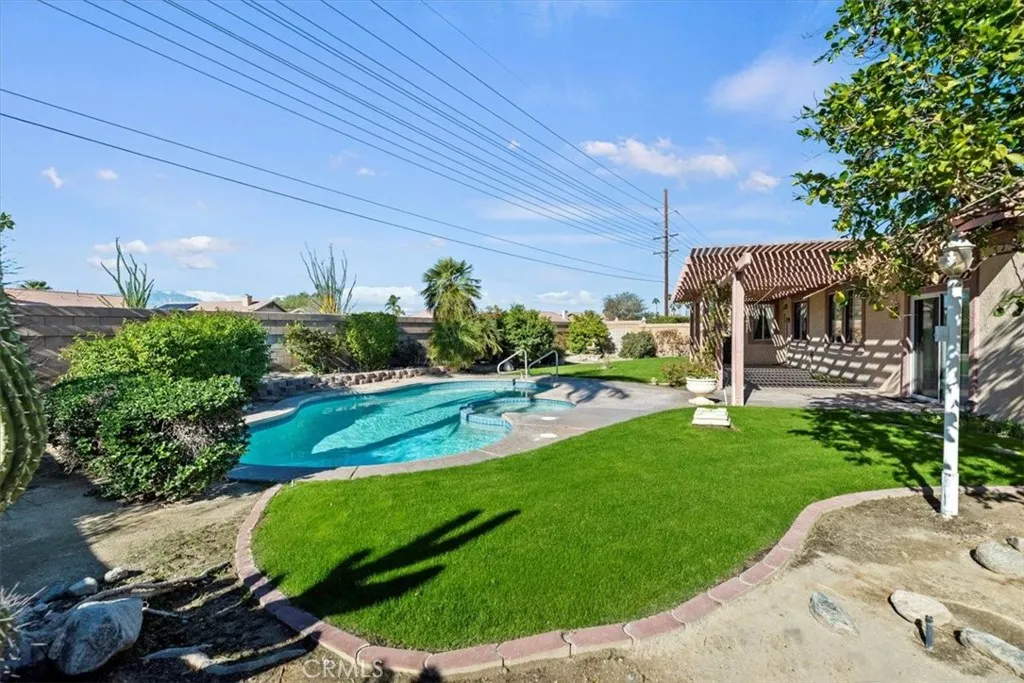 79105 Diane Drive, La Quinta, California 92253 home-pic-4