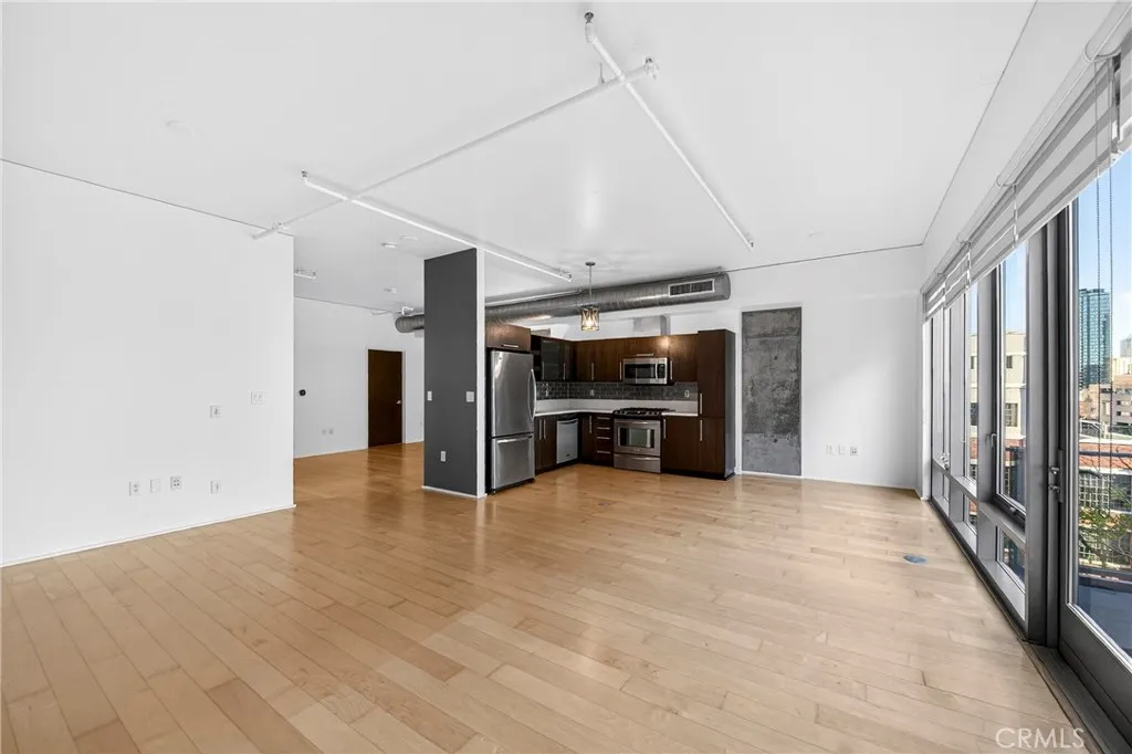 1100 S Hope Street 911, Los Angeles, California 90015 home-pic-12