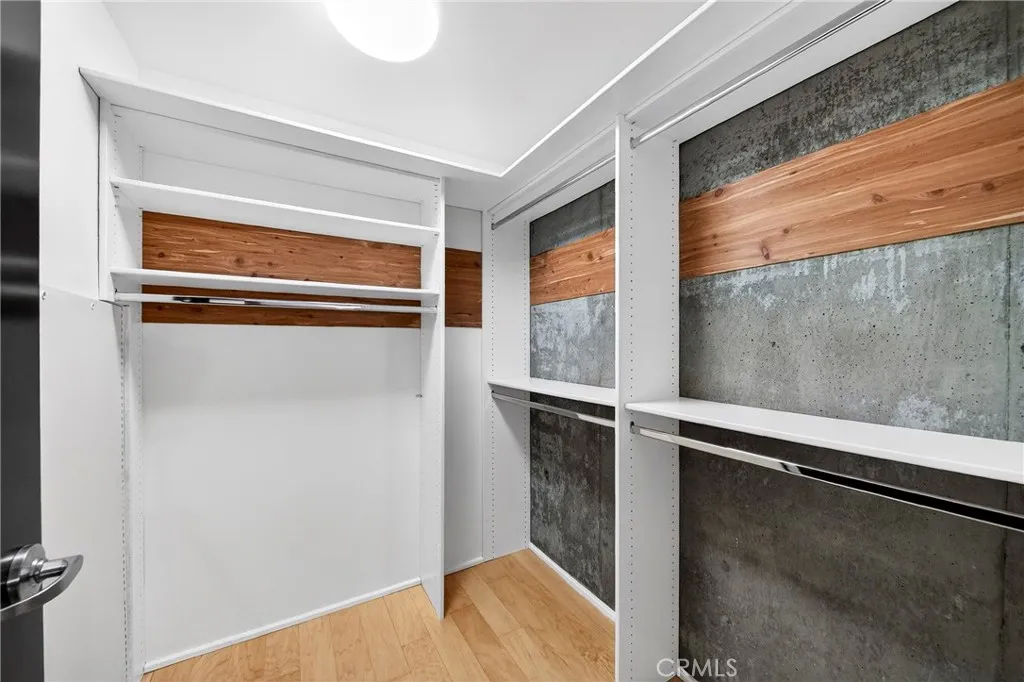 1100 S Hope Street 911, Los Angeles, California 90015 home-pic-3