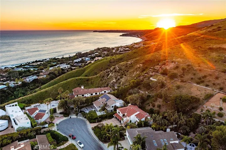 24743 Vantage Point Terrace, Malibu, California 90265