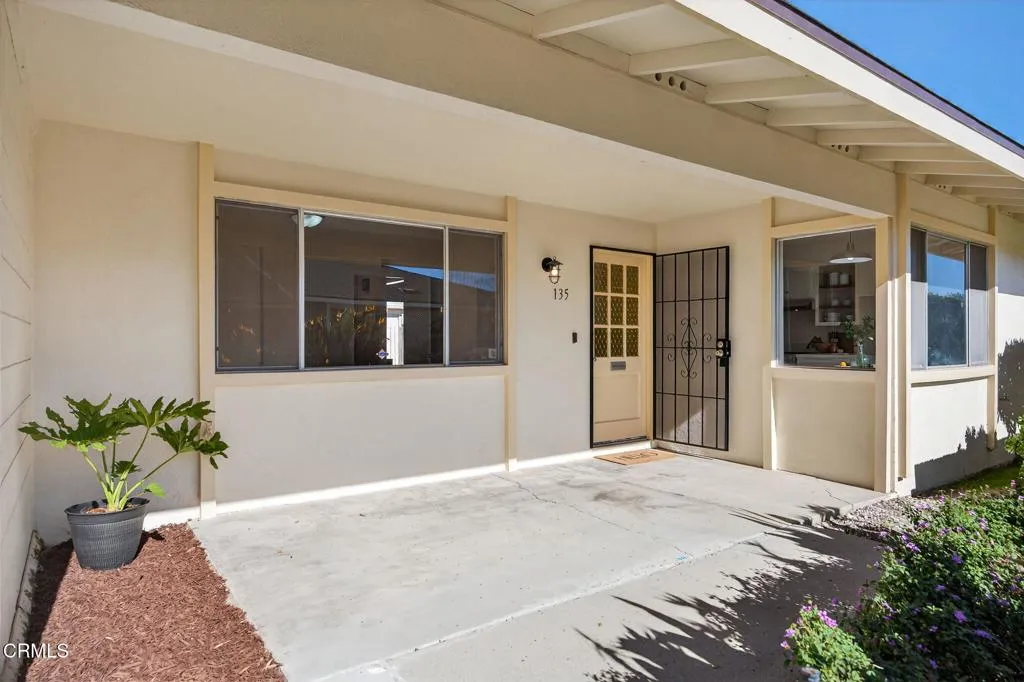 135 E Fiesta Green, Port Hueneme, California 93041 home-pic-1