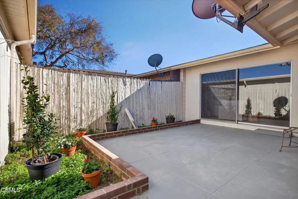 135 E Fiesta Green, Port Hueneme, California 93041 home-pic-45