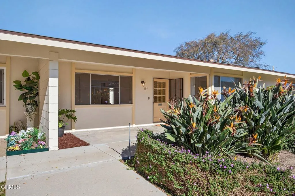 135 E Fiesta Green, Port Hueneme, California 93041 home-pic-0