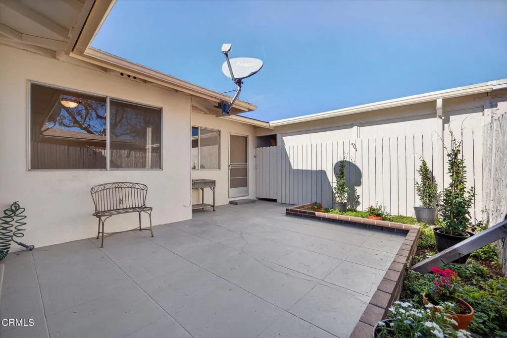 135 E Fiesta Green, Port Hueneme, California 93041 home-pic-46