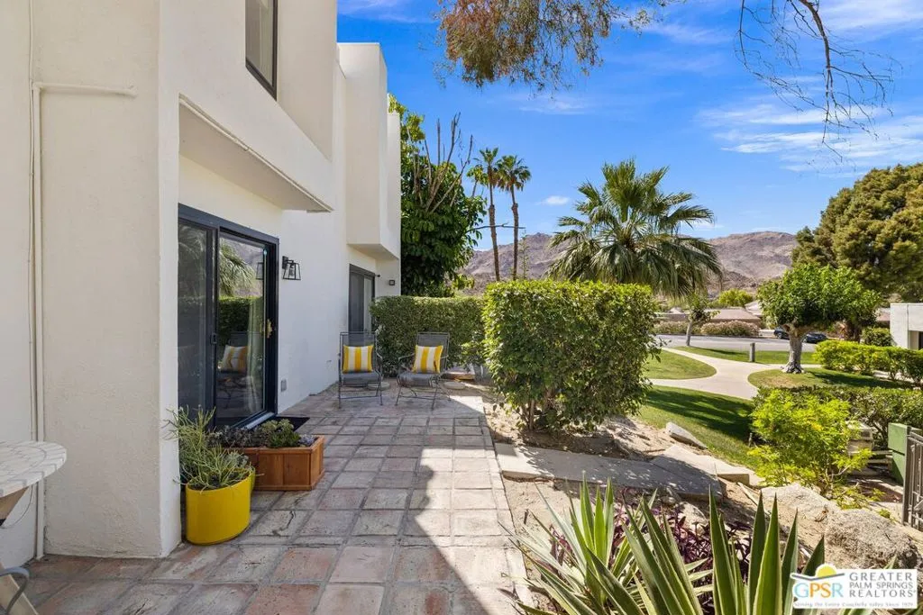 48756 Desert Flower Drive, Palm Desert, California 92260 home-pic-5