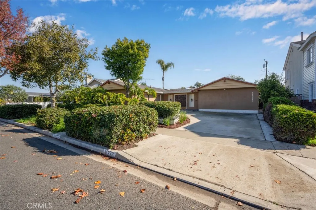 11272 Wembley Road, Rossmoor, California 90720 home-pic-2