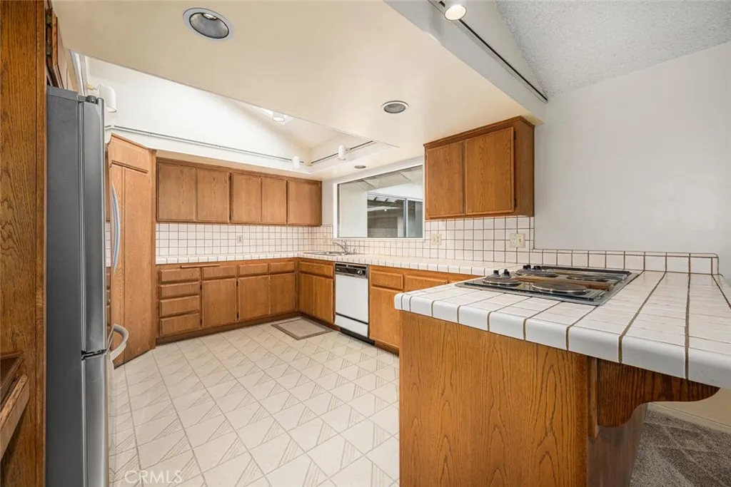 11272 Wembley Road, Rossmoor, California 90720 home-pic-21