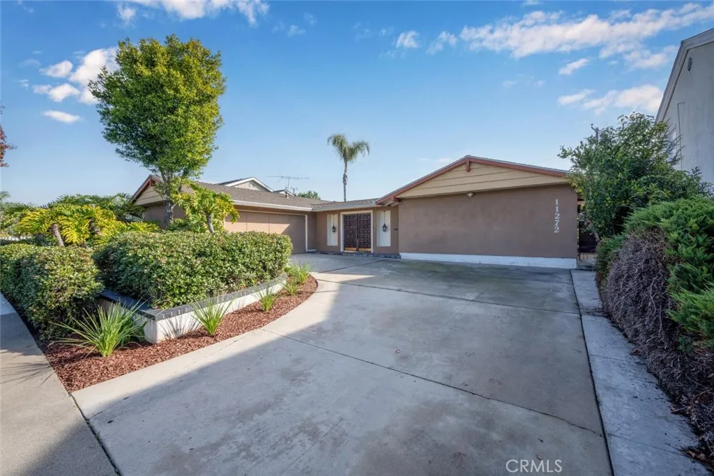 11272 Wembley Road, Rossmoor, California 90720 home-pic-0