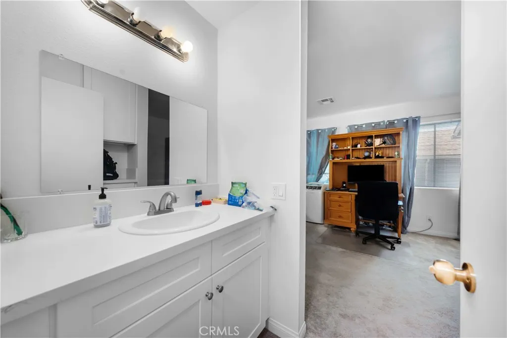 2680 La Paloma Circle, Thousand Oaks, California 91360 home-pic-13