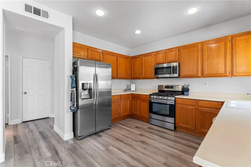 1456 Roadrunner, Corona, California 92881 home-pic-16